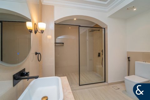 Villa til leje i Jumeirah Golf Estates, Dubai, UAE 5 soveværelser, 557 kvm № 668332 - foto 9