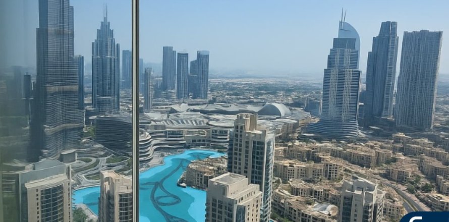 דירה ב Downtown Dubai (Downtown Burj Dubai), Dubai, איחוד האמירויות 4 חדרי שינה, 261 מ"ר מספר 668331