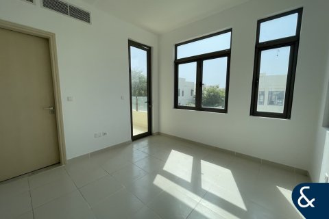 Vilë në Reem, Dubai, Emiratet e Bashkuara Arabe 3 dhoma gjumi, 327 m2. № 668327 - Foto 10
