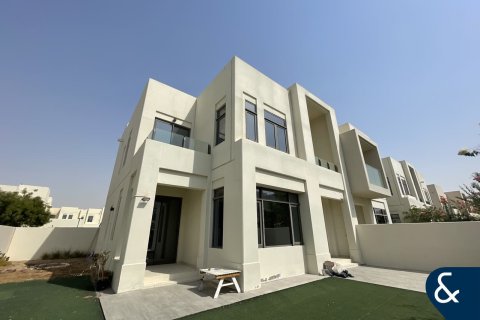 Vilë në Reem, Dubai, Emiratet e Bashkuara Arabe 3 dhoma gjumi, 327 m2. № 668327 - Foto 1