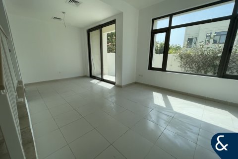 Vilë në Reem, Dubai, Emiratet e Bashkuara Arabe 3 dhoma gjumi, 327 m2. № 668327 - Foto 2