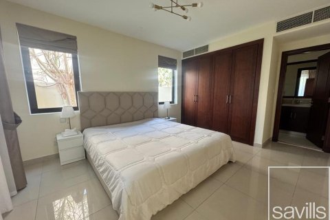 Vilë në Arabian Ranches 2, Dubai, Emiratet e Bashkuara Arabe 5 dhoma gjumi, 516.54 m2. № 747456 - Foto 8