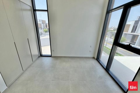 Radový dom v Dubai, SAE 3 spálne, 268.4 m2 č. 694147 - Fotografia 9