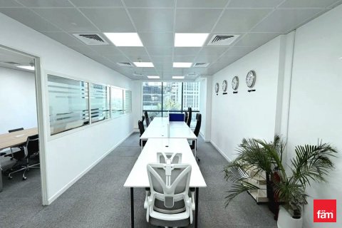 Kantor di Dubai, UEA 218.7 m2 nomor 694146 - foto 1