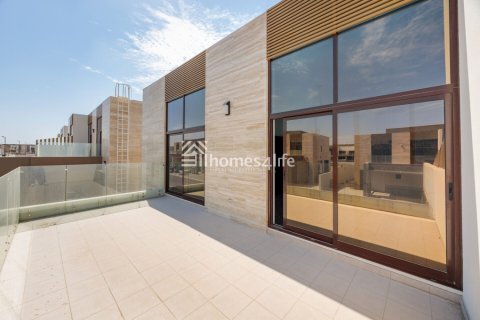 Townhouse in Mohammed Bin Rashid City, Dubai, UAE 4 bedrooms, 187 sq.m. № 722538 - photo 5