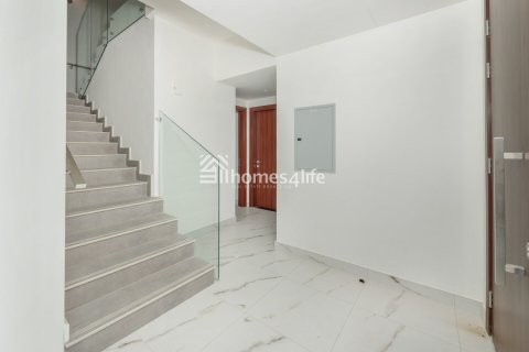 Townhouse in Mohammed Bin Rashid City, Dubai, UAE 4 bedrooms, 187 sq.m. № 722538 - photo 11