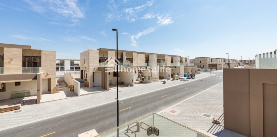 Townhouse in Mohammed Bin Rashid City, Dubai, UAE 4 bedrooms, 187 sq.m. № 722538