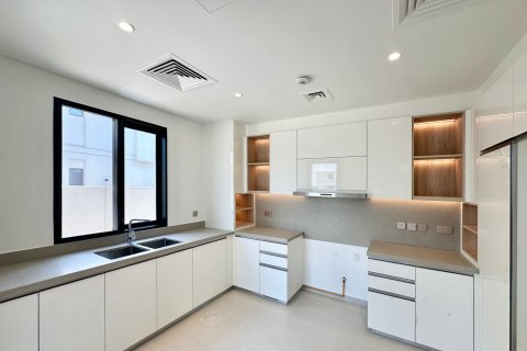 Villa zur Miete in Jebel Ali, Dubai, VAE 4 Schlafzimmer, 638 m2 Nr. 749898 - Foto 4