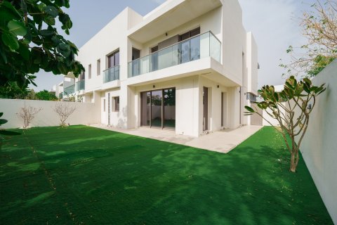 Vila na Yas Island, Abu Dhabi, SAE 4 ložnice, 460.37 m² Č.: 749924 - fotografie 2