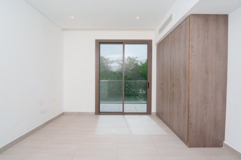 Vila na Yas Island, Abu Dhabi, SAE 4 ložnice, 460.37 m² Č.: 749924 - fotografie 9