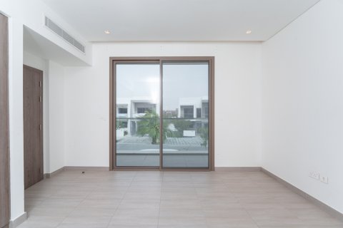 Vila na Yas Island, Abu Dhabi, SAE 4 ložnice, 460.37 m² Č.: 749924 - fotografie 13