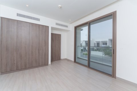 Vila na Yas Island, Abu Dhabi, SAE 4 ložnice, 460.37 m² Č.: 749924 - fotografie 8