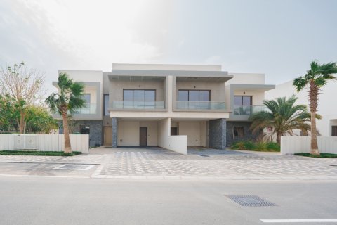 Yas Island, Abu Dhabi, UAE의 빌라 침실 4개, 460.37제곱미터 번호 749924