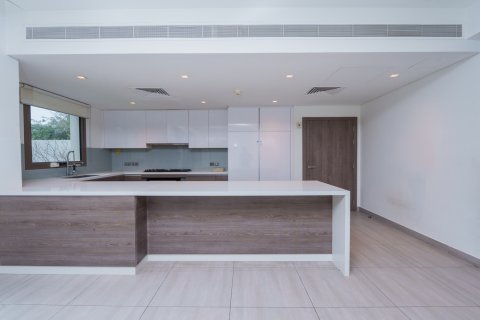 Vila na Yas Island, Abu Dhabi, SAE 4 ložnice, 460.37 m² Č.: 749924 - fotografie 15
