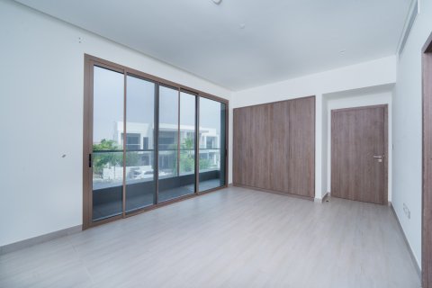 Vila na Yas Island, Abu Dhabi, SAE 4 ložnice, 460.37 m² Č.: 749924 - fotografie 12