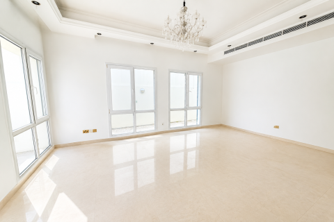 Villa til leje i Meadows, Dubai, UAE 5 soveværelser, 540.42 kvm № 749900 - foto 6