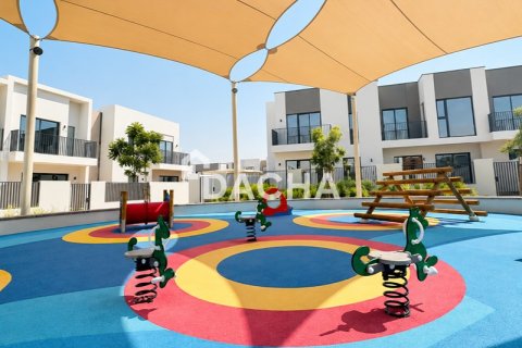 Huvila Dubai South (Dubai World Central), Dubai, Arabiemiraatit 4 makuuhuonetta, 232 m2 № 726867 - kuva 11