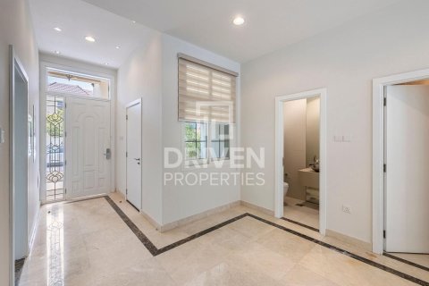 Villa zur Miete in The Villa, Dubai, VAE 5 Schlafzimmer, 561.04 m2 Nr. 745301 - Foto 23