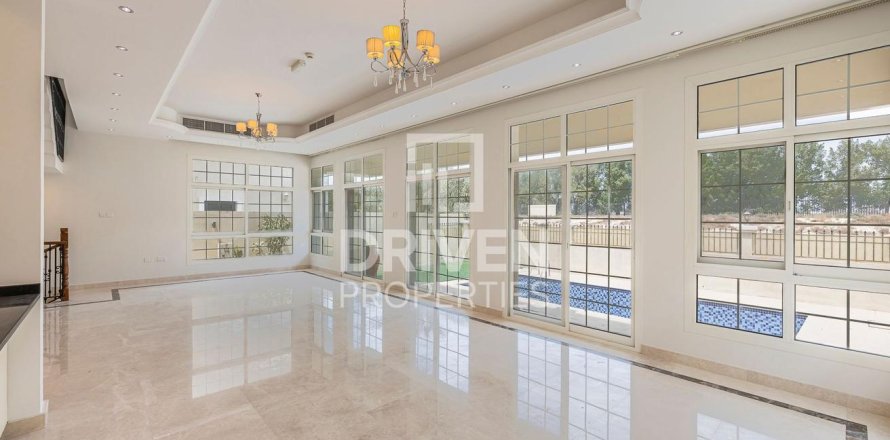 Villa in The Villa, Dubai, VAE: 5 Schlafzimmer, 561.04 m2 Nr. 745301