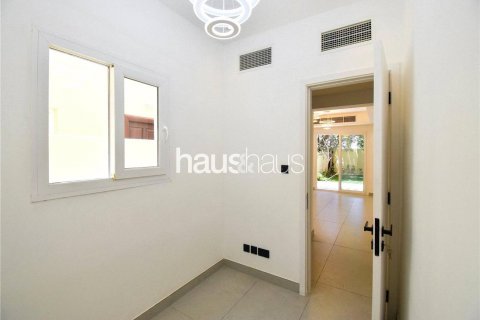 Řadový dům v The Springs, Dubai, SAE 2 ložnice, 172 m² Č.: 625225 - fotografie 16