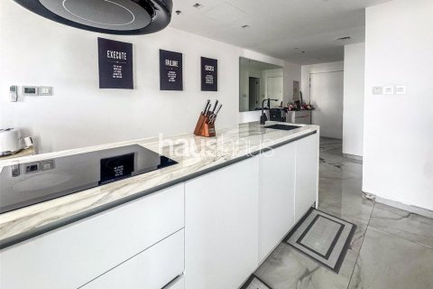 Apartment in The Views, Dubai, UAE 2 bedrooms, 145 sq.m. № 625223 - photo 5