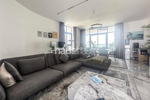Apartment in The Views, Dubai, UAE 2 bedrooms, 145 sq.m. № 625223 - photo 11