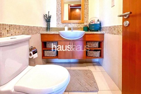 Apartment in The Views, Dubai, UAE 1 bedroom, 79 sq.m. № 625221 - photo 11