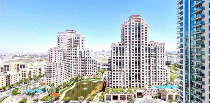 Apartment in The Views, Dubai, UAE 1 bedroom, 79 sq.m. № 625221