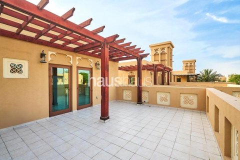 Vilë në Al Furjan, Dubai, Emiratet e Bashkuara Arabe 5 dhoma gjumi, 506 m2. № 625219 - Foto 15