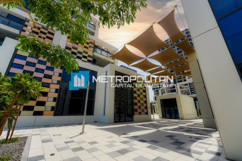 Apartment in Al Reem Island, Abu Dhabi, UAE 3 bedrooms, 145.6 sq.m. № 700482 - photo 21