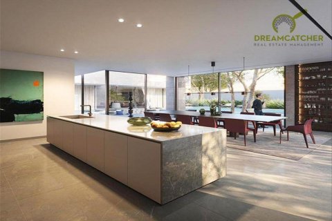 Řadový dům v Tilal City, Sharjah, SAE 4 ložnice, 247.2 m² Č.: 588480 - fotografie 2