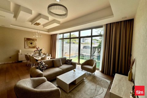 Huvila Al Furjan, Dubai, Arabiemiraatit 4 makuuhuonetta, 299.8 m2 № 722494 - kuva 6