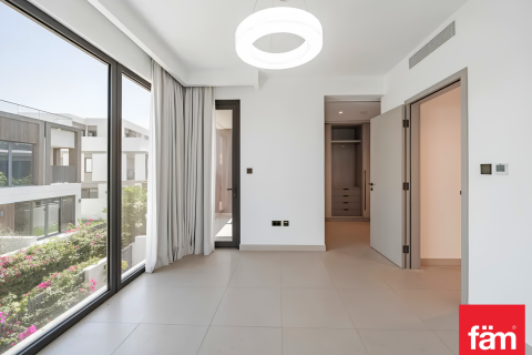 Villa til leje i Tilal Al Ghaf, Dubai, UAE 4 soveværelser, 244.7 kvm № 722491 - foto 3