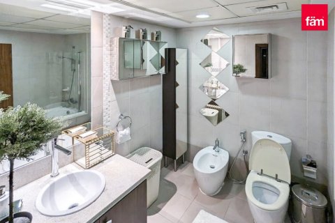 Lägenhet uthyres i Business Bay, Dubai, UAE 2 sovrum, 172.7 kvm Nr. 693260 - fotografi 13