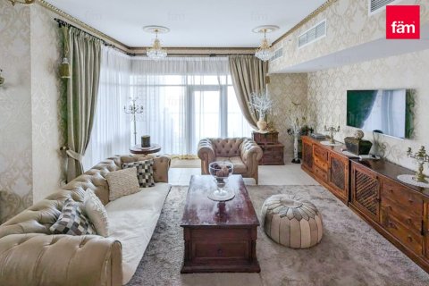 Lägenhet uthyres i Business Bay, Dubai, UAE 2 sovrum, 172.7 kvm Nr. 693260 - fotografi 3