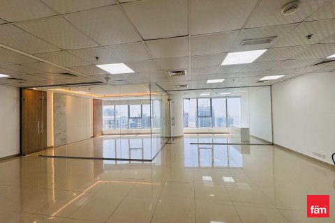 Üürile anda kontor asukohaga Dubai, AÜE: 106.9 m² Nr 693261 - pilt 14