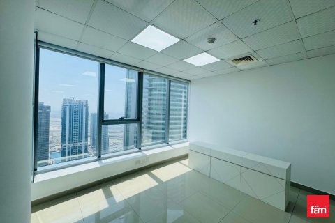Kontor asukohaga Dubai, AÜE: 106.9 m² Nr 693261