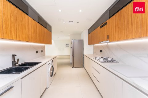 Διαμέρισμα σε Dubai, ΗΑΕ 2 υπνοδωμάτια, 116.7 τ.μ. Αρ. 722749 - φωτογραφία 3