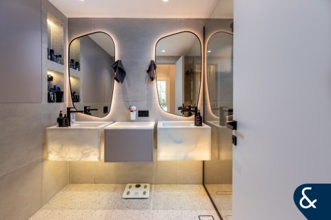 Villa til salg i Arabian Ranches, Dubai, UAE 4 soveværelser, 253 kvm № 667423 - foto 10