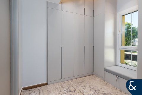 Villa til salg i Arabian Ranches, Dubai, UAE 4 soveværelser, 253 kvm № 667423 - foto 11