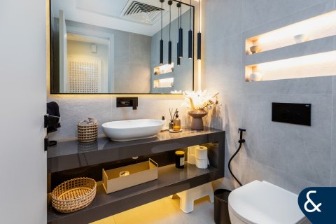 Villa til salg i Arabian Ranches, Dubai, UAE 4 soveværelser, 253 kvm № 667423 - foto 17