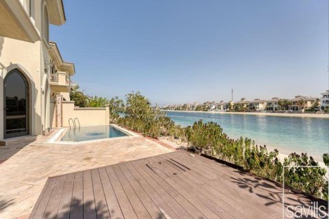 Villa te koop in Palm Jumeirah, Dubai, VAE 4 slaapkamers, 658 vr.m., nr 646358 - foto 16