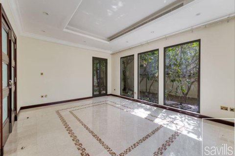 Villa te koop in Palm Jumeirah, Dubai, VAE 4 slaapkamers, 658 vr.m., nr 646358 - foto 5