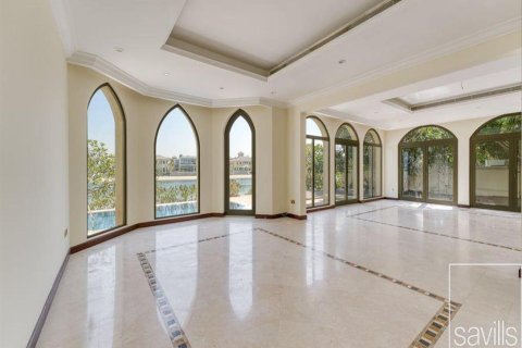 Villa zum Verkauf in Palm Jumeirah, Dubai, VAE 4 Schlafzimmer, 658 m2 Nr. 646358 - Foto 2