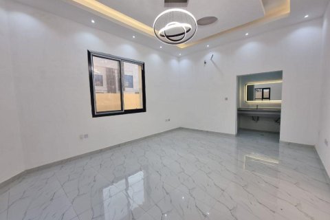 Villa til salg i Al Helio, Ajman, UAE 5 soveværelser, 280 kvm № 652741 - foto 4