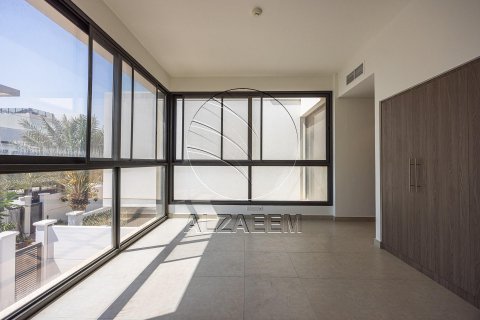 Townhouse in Al Salam Street, Abu Dhabi, UAE 3 bedrooms, 271 sq.m. № 614932 - photo 14