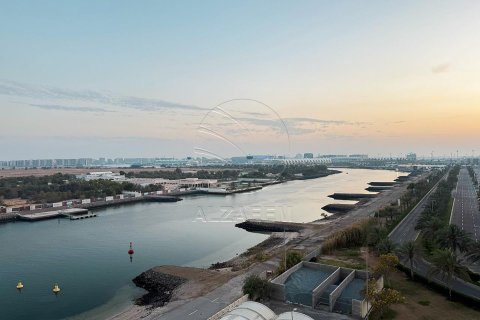 Apartment on the Yas Island, Abu Dhabi, UAE 2 bedrooms, 99 sq.m. № 614933 - photo 2