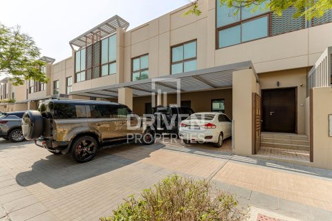 Villa sa Meydan, Dubai, UAE 4 silid-tulugan, 291 sq.m. № 653288 - larawan 1