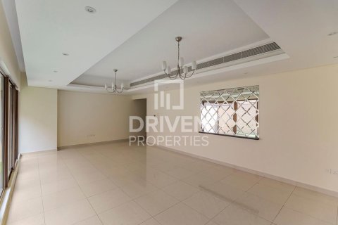 Villa sa Meydan, Dubai, UAE 4 silid-tulugan, 291 sq.m. № 653288 - larawan 5