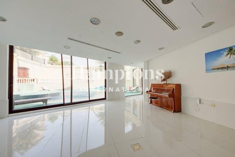 Vila v Emirates Hills, Dubai, SAE 7 ložnice, 1723.72 m² Č.: 692785